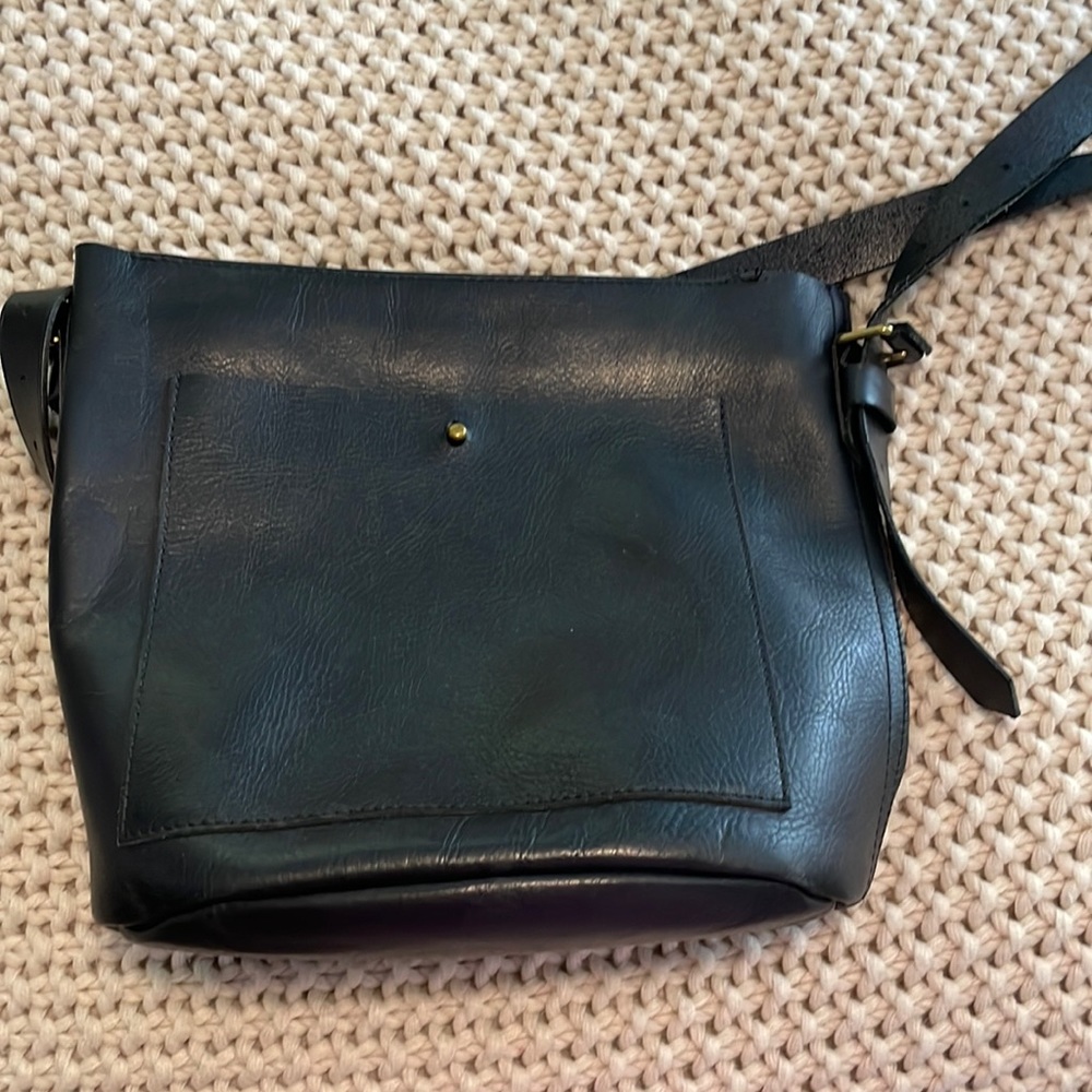 Excellent condition Madewell bucket bag